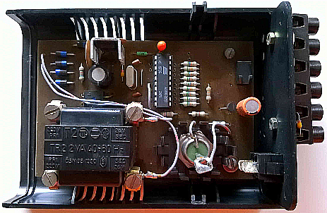 Triakový regulátor výkonu s mikroprocesorom AT89C2051